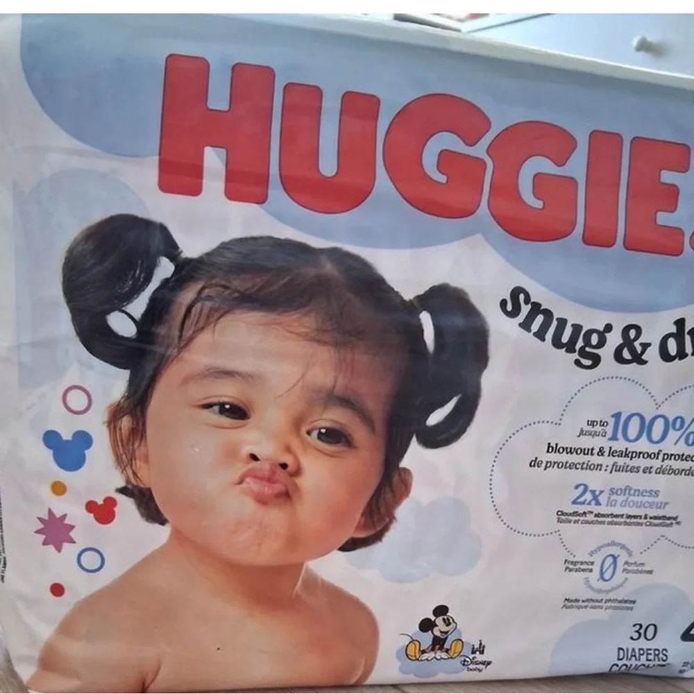 NWT •HUGGIES •MICKEY MOUSE •BABY DIAPERS SIZE 4 •22-37 lbs